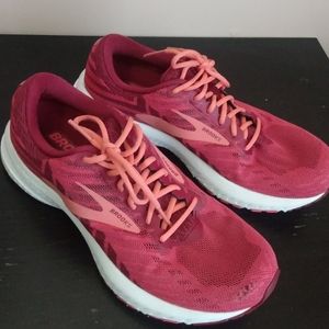 Brooks RUNNING Launch 6 Energize Sneakers - Bright Red Maroon